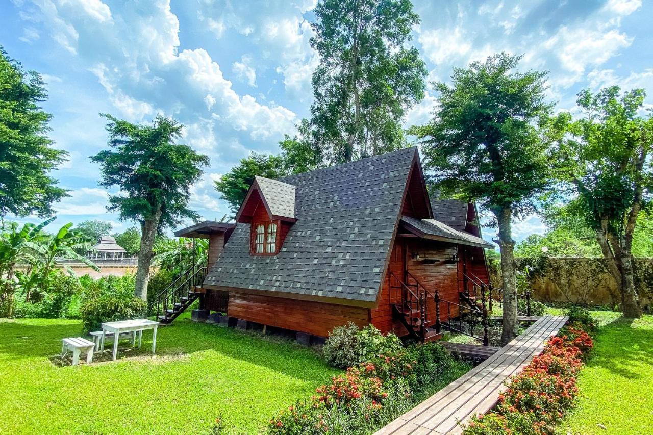 The Imperial River House Resort, Chiang Rai Bagian luar foto