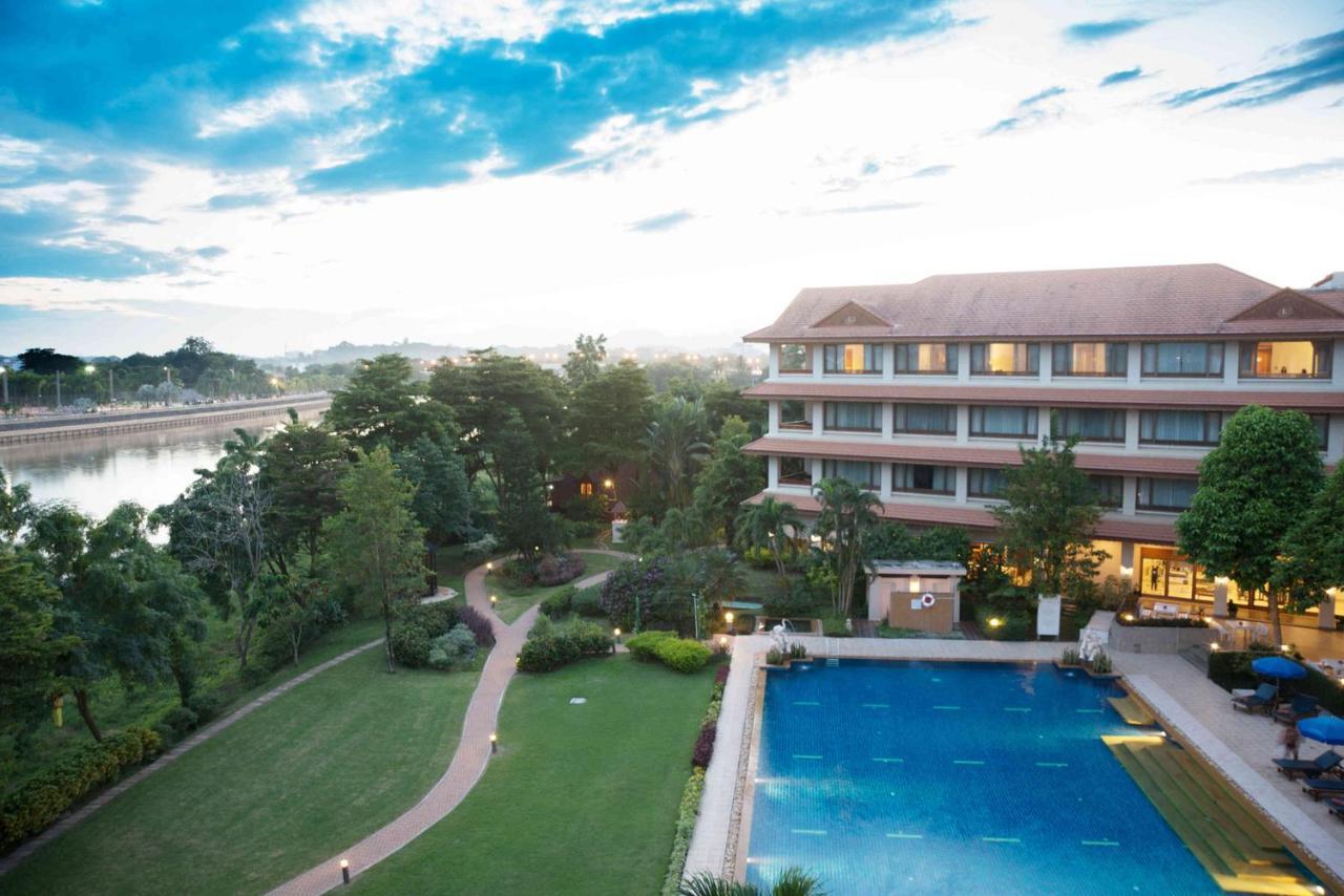 The Imperial River House Resort, Chiang Rai Bagian luar foto