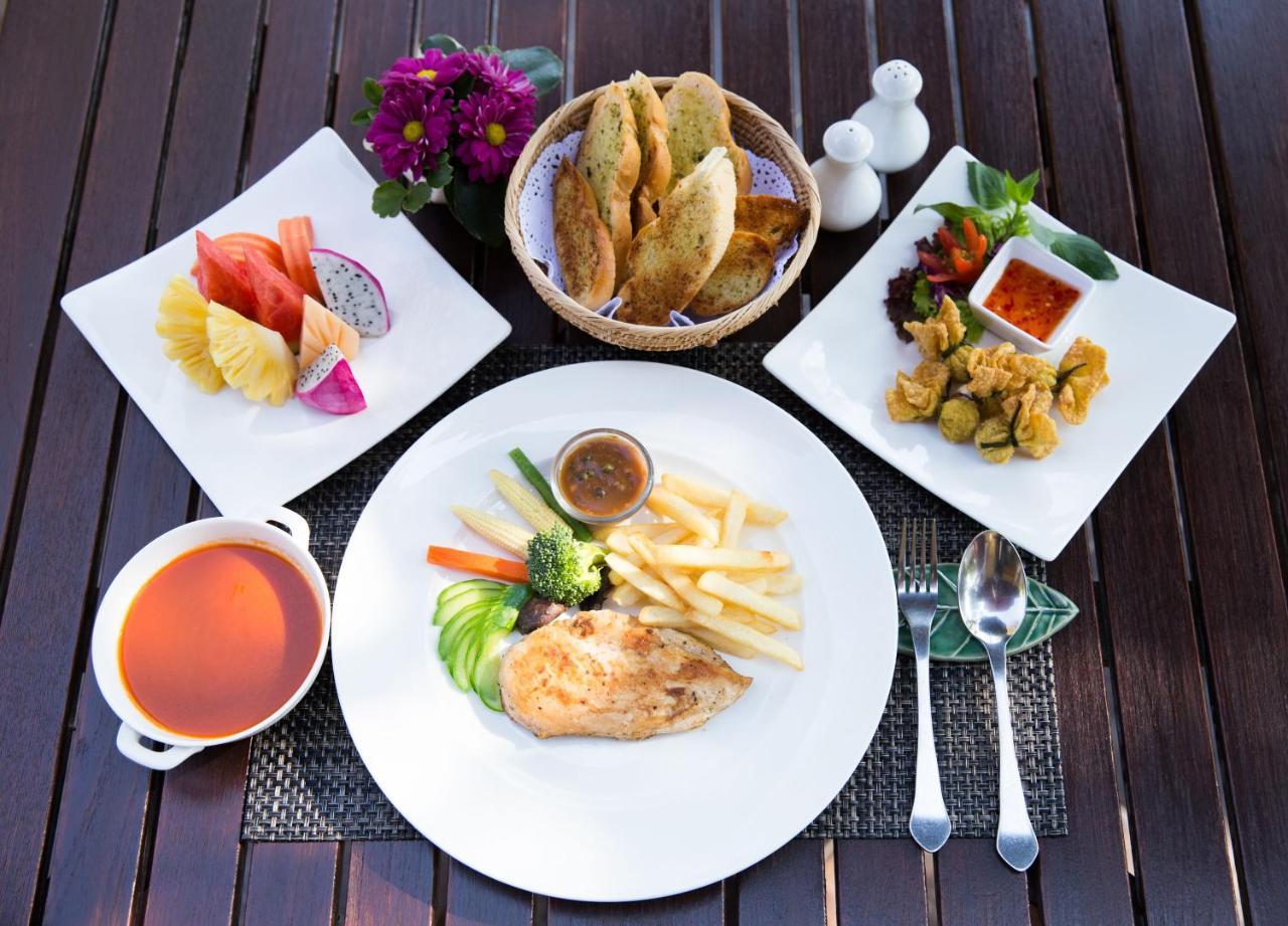 The Imperial River House Resort, Chiang Rai Bagian luar foto